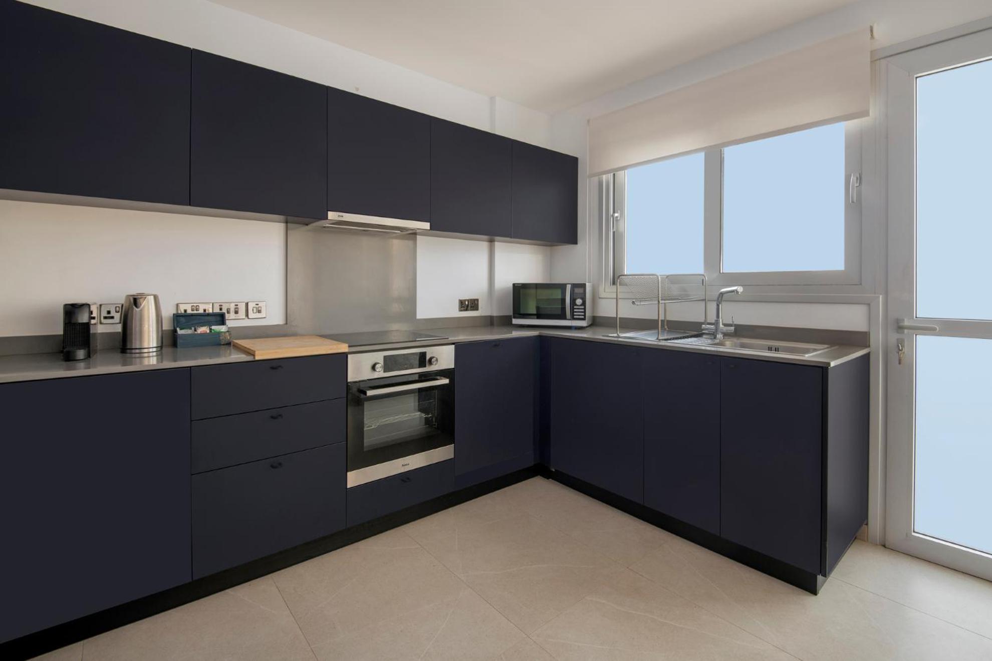 Amazing Two Bedroom Apartment ラルナカ エクステリア 写真